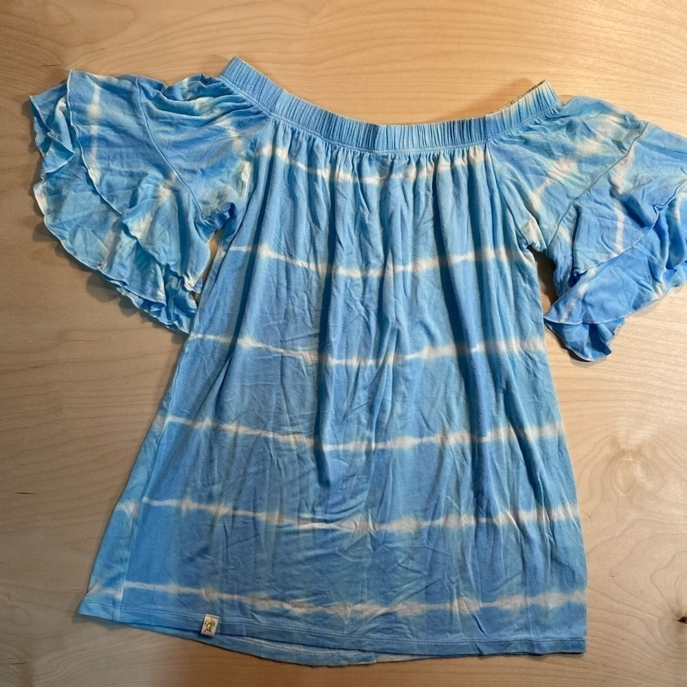 Simply Southern Blouse size Medium (BR)